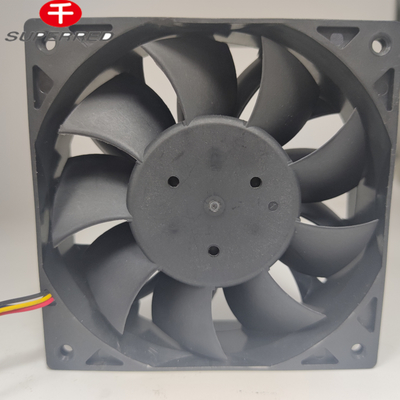 Ventilateur en plastique PBT CPU 12V DC Contrôle de température silencieux et efficace